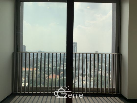 Sell l!!! ASHTON MORPH 38 for a price of 13,500,000 including all expenses, 2 bedrooms, 2 bathrooms, 71 sq m., near BTS Thonglor-Ekkamai. Fully furnished and ready to move in