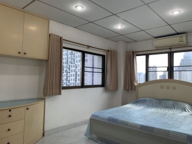 ปล่อยเช่า! Thonglor Tower (ทองหล่อ ทาวเวอร์) ในราคาเพียง 32,000บาท/เดือน 2 ห้องนอน 2 ห้องน้ำ 96 ตรม. ใกล้ BTS ทองหล่อ เฟอร์นิเจอร์ครบพร้อมเข้าอยู่