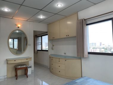 ปล่อยเช่า! Thonglor Tower (ทองหล่อ ทาวเวอร์) ในราคาเพียง 32,000บาท/เดือน 2 ห้องนอน 2 ห้องน้ำ 96 ตรม. ใกล้ BTS ทองหล่อ เฟอร์นิเจอร์ครบพร้อมเข้าอยู่