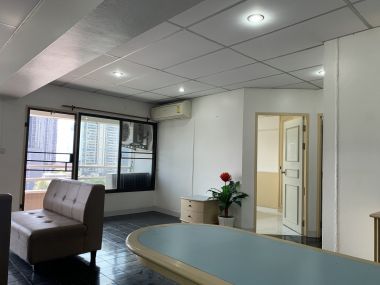 ปล่อยเช่า! Thonglor Tower (ทองหล่อ ทาวเวอร์) ในราคาเพียง 32,000บาท/เดือน 2 ห้องนอน 2 ห้องน้ำ 96 ตรม. ใกล้ BTS ทองหล่อ เฟอร์นิเจอร์ครบพร้อมเข้าอยู่