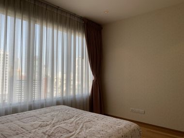 ให้เช่า!!! The Emporio Place 2 ห้องนอน 2 ห้องน้ำ 105 ตรม ใกล้ BTS พร้อมพงษ์ เพียง 70,000 บาท/เดือน เฟอร์นิเจอร์ครบพร้อมเข้าอยู่ (ต่อรองได้)