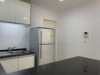 คอนโดให้เช่า Serene Place Sukhumvit 24 30,000บาท/เดือน ขนาด 2 ห้องนอน 2 ห้องน้ำ 79 ตรม. ใกล้ BTS พร้อมพงษ์ เฟอร์นิเจอร์ครบพร้อมเข้าอยู่