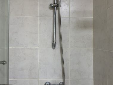 คอนโดให้เช่า Serene Place Sukhumvit 24 30,000บาท/เดือน ขนาด 2 ห้องนอน 2 ห้องน้ำ 79 ตรม. ใกล้ BTS พร้อมพงษ์ เฟอร์นิเจอร์ครบพร้อมเข้าอยู่