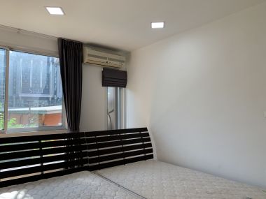 คอนโดให้เช่า Serene Place Sukhumvit 24 30,000บาท/เดือน ขนาด 2 ห้องนอน 2 ห้องน้ำ 79 ตรม. ใกล้ BTS พร้อมพงษ์ เฟอร์นิเจอร์ครบพร้อมเข้าอยู่