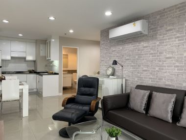 คอนโดให้เช่า Serene Place Sukhumvit 24 50,000บาท/เดือน ขนาด 2 ห้องนอน 2 ห้องน้ำ 82.11 ตรม. ใกล้ BTS พร้อมพงษ์ เฟอร์นิเจอร์ครบพร้อมเข้าอยู่