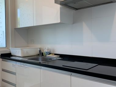 ** Hot Deal! ** For rent at Siri Residence Type 1 Bedroom 1 Bathroom size 61 Sq.m 37,000THB/month Fully furnished   Condo for rent at Siri Residence