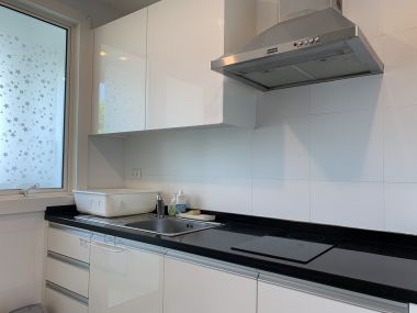 ** Hot Deal! ** For rent at Siri Residence Type 1 Bedroom 1 Bathroom size 61 Sq.m 37,000THB/month Fully furnished   Condo for rent at Siri Residence