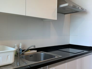 ** Hot Deal! ** For rent at Siri Residence Type 1 Bedroom 1 Bathroom size 61 Sq.m 37,000THB/month Fully furnished   Condo for rent at Siri Residence