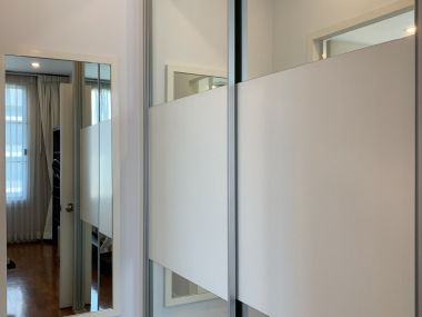 ** Hot Deal! ** For rent at Siri Residence Type 1 Bedroom 1 Bathroom size 61 Sq.m 37,000THB/month Fully furnished   Condo for rent at Siri Residence