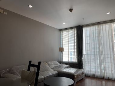 ** Hot Deal! ** ปล่อยเช่าที่ Siri Residence ในราคาเพียง 37,000 บาท 1 ห้องนอน 1 ห้องน้ำ 60 ตรม ใกล้ BTS พร้อมพงษ์ เฟอร์นิเจอร์ครบพร้อมเข้าอยู่