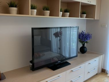 Rent/Sale! at 5,390,000 transfer 50/50 Residence 52 1 Bedroom 1 Bathroom 48 Sqm. 24,000THB/Month Fully furnished