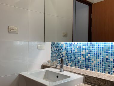 Rent/Sale! at 5,390,000 transfer 50/50 Residence 52 1 Bedroom 1 Bathroom 48 Sqm. 24,000THB/Month Fully furnished