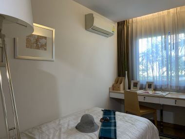 Rent/Sale! at 9,590,000 transfer 50/50 Residence 52 1 Bedroom 1 Bathroom 87 Sqm. 43,000THB/Month Fully furnished