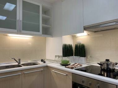 Rent/Sale! at 9,590,000 transfer 50/50 Residence 52 1 Bedroom 1 Bathroom 87 Sqm. 43,000THB/Month Fully furnished