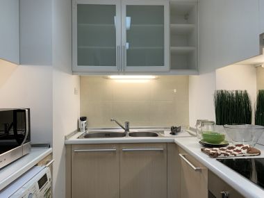 Rent/Sale! at 9,590,000 transfer 50/50 Residence 52 1 Bedroom 1 Bathroom 87 Sqm. 43,000THB/Month Fully furnished