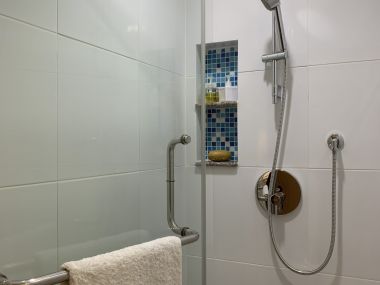 Rent/Sale! at 9,590,000 transfer 50/50 Residence 52 1 Bedroom 1 Bathroom 87 Sqm. 43,000THB/Month Fully furnished