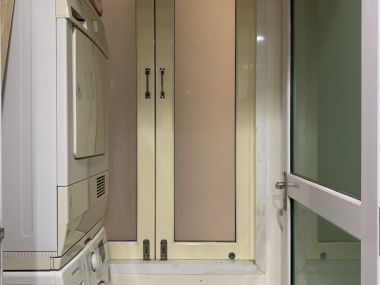 ปล่อยเช่า! บ้าน Baan Siri Ruedee (บ้าน สิริ ฤดี) ในราคาเพียง 35,000บาท/เดือน 2 ห้องนอน 2 ห้องน้ำ 95 ตรม. ใกล้ BTS เพลินจิต เฟอร์นิเจอร์ครบพร้อมเข้าอยู่