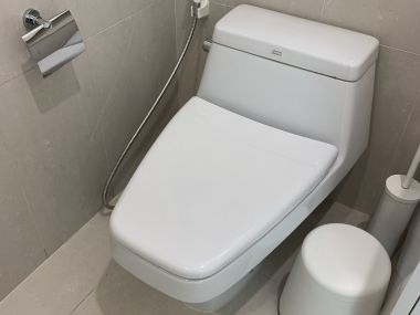 Rent/Sale! at 26,500,000 transfer 50/50 Q Langsuan 2 Bedroom 2  Bathroom 73 Sqm. 75,000THB/Month Fully furnished