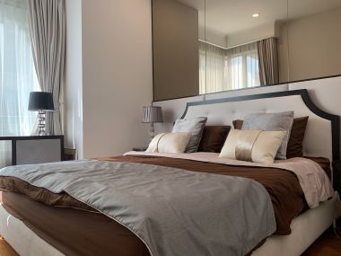 Rent/Sale! at 26,500,000 transfer 50/50 Q Langsuan 2 Bedroom 2  Bathroom 73 Sqm. 75,000THB/Month Fully furnished