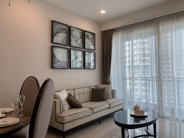 Rent/Sale! at Q Langsuan 29,500,000 transfer 50/50  2 Bedroom 2  Bathroom 81 Sqm. 85,000THB/Month Fully furnished