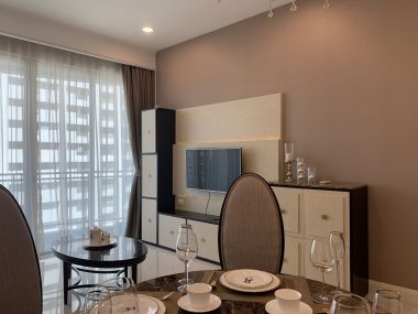 Rent/Sale! at Q Langsuan 29,500,000 transfer 50/50  2 Bedroom 2  Bathroom 81 Sqm. 85,000THB/Month Fully furnished