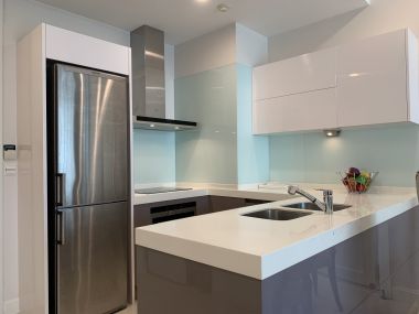 Rent/Sale! at Q Langsuan 29,500,000 transfer 50/50  2 Bedroom 2  Bathroom 81 Sqm. 85,000THB/Month Fully furnished