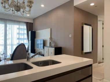 Rent/Sale! at Q Langsuan 29,500,000 transfer 50/50  2 Bedroom 2  Bathroom 81 Sqm. 85,000THB/Month Fully furnished