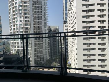 Rent/Sale! at Q Langsuan 29,500,000 transfer 50/50  2 Bedroom 2  Bathroom 81 Sqm. 85,000THB/Month Fully furnished