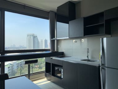 ปล่อยเช่า! Rhythm Sukhumvit 44/1 ในราคาเพียง 25,000บาท/เดือน 1 ห้องนอน 1 ห้องน้ำ 45ตรม. ห้องใหญ่อยู่สบาย ใกล้ BTS อ่อนนุช เฟอร์นิเจอร์ครบพร้อมเข้าอยู่