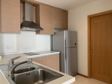 ให้เช่า!!! The Emporio Place 2 ห้องนอน 2 ห้องน้ำ 105 ตรม ใกล้ BTS พร้อมพงษ์ เพียง 70,000 บาท/เดือน เฟอร์นิเจอร์ครบพร้อมเข้าอยู่ (ต่อรองได้)