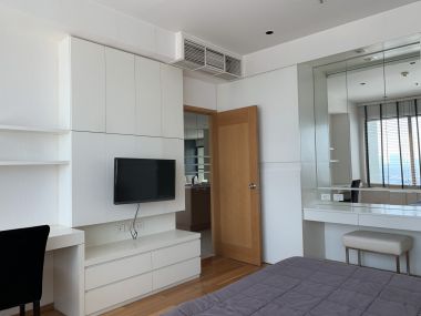 ให้เช่า!!! The Emporio Place 2 ห้องนอน 2 ห้องน้ำ 105 ตรม ใกล้ BTS พร้อมพงษ์ เพียง 70,000 บาท/เดือน เฟอร์นิเจอร์ครบพร้อมเข้าอยู่ (ต่อรองได้)