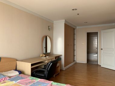 ** ขายด่วน! ** The Waterford Diamond พร้อมให้คุณเป็นเจ้าของ เพียง 13,100,000 บาท  3 ห้องนอน 3 ห้องน้ำ 146 ตรม. เฟอร์นิเจอร์ครบพร้อมเข้าอยู่