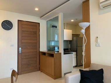 For Rent/seal  At Beverly33 1 Bedrooms 1 Bathroom 20,000 THB/month  *seal 9.5 MB  Fully furnished