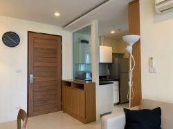 For Rent/seal At Beverly33 1 Bedrooms 1 Bathroom 20,000 THB/month *seal 9.5 MB Fully furnished