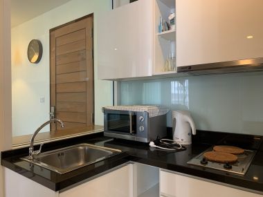 For Rent/seal  At Beverly33 1 Bedrooms 1 Bathroom 20,000 THB/month  *seal 9.5 MB  Fully furnished