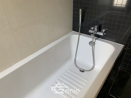 For Rent/seal At Beverly33 1 Bedrooms 1 Bathroom 20,000 THB/month *seal 9.5 MB Fully furnished