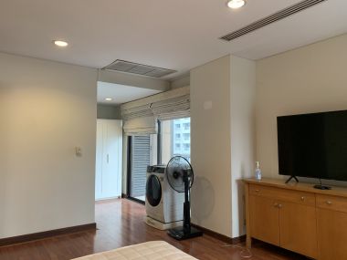 ปล่อยเช่า Baan Somthavil ในราคาเช่าเพียง 45,000บาท/เดือน 2 ห้องนอน 2 ห้องน้ำ 125 ตรม. ใกล้ BTS ราชดำริ เฟอร์นิเจอร์ครบพร้อมเข้าอยู่