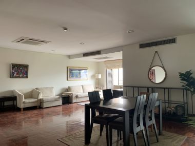 ปล่อยเช่า Baan Somthavil ในราคาเช่าเพียง 45,000บาท/เดือน 2 ห้องนอน 2 ห้องน้ำ 125 ตรม. ใกล้ BTS ราชดำริ เฟอร์นิเจอร์ครบพร้อมเข้าอยู่