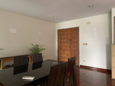 ปล่อยเช่า Baan Somthavil ในราคาเช่าเพียง 45,000บาท/เดือน 2 ห้องนอน 2 ห้องน้ำ 125 ตรม. ใกล้ BTS ราชดำริ เฟอร์นิเจอร์ครบพร้อมเข้าอยู่