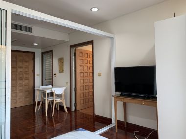 ปล่อยเช่า Baan Somthavil ในราคาเช่าเพียง 26,000บาท/เดือน 2 ห้องนอน 1 ห้องน้ำ 64 ตรม. ใกล้ BTS ราชดำริ เฟอร์นิเจอร์ครบพร้อมเข้าอยู่