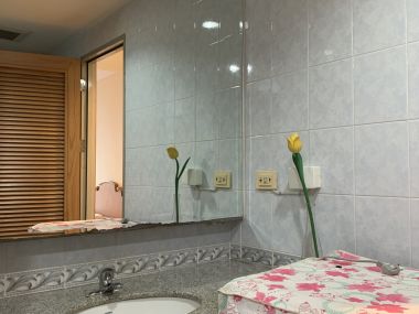 ปล่อยเช่า Baan Somthavil ในราคาเช่าเพียง 26,000บาท/เดือน 2 ห้องนอน 1 ห้องน้ำ 64 ตรม. ใกล้ BTS ราชดำริ เฟอร์นิเจอร์ครบพร้อมเข้าอยู่