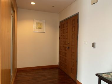 ปล่อยเช่า Baan Somthavil ในราคาเช่าเพียง 75,000บาท/เดือน 2 ห้องนอน 2 ห้องน้ำ 137 ตรม. ใกล้ BTS ราชดำริ เฟอร์นิเจอร์ครบพร้อมเข้าอยู่