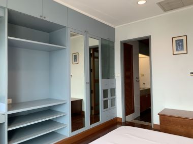 ปล่อยเช่า Baan Somthavil ในราคาเช่าเพียง 75,000บาท/เดือน 2 ห้องนอน 2 ห้องน้ำ 137 ตรม. ใกล้ BTS ราชดำริ เฟอร์นิเจอร์ครบพร้อมเข้าอยู่