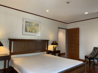 ปล่อยเช่า Baan Somthavil ในราคาเช่าเพียง 75,000บาท/เดือน 2 ห้องนอน 2 ห้องน้ำ 137 ตรม. ใกล้ BTS ราชดำริ เฟอร์นิเจอร์ครบพร้อมเข้าอยู่