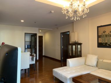 ปล่อยเช่า Baan Na Varang ในราคาเช่าเพียง 55,000บาท/เดือน 2 ห้องนอน 2 ห้องน้ำ 116 ตรม. ใกล้ BTS ชิดลม เฟอร์นิเจอร์ครบพร้อมเข้าอยู่