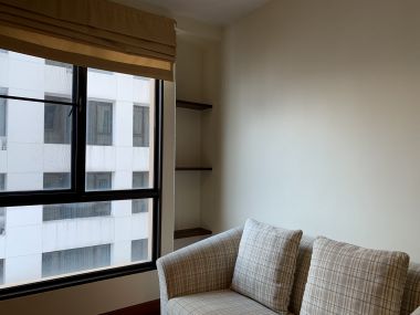 ปล่อยเช่า Baan Na Varang ในราคาเช่าเพียง 55,000บาท/เดือน 2 ห้องนอน 2 ห้องน้ำ 116 ตรม. ใกล้ BTS ชิดลม เฟอร์นิเจอร์ครบพร้อมเข้าอยู่