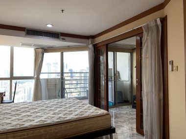 ปล่อยเช่า The Waterford Diamond ในราคาเช่าเพียง 18,500บาท/เดือน 1 ห้องนอน 1 ห้องน้ำ 51ตรม. ใกล้ BTSทองหล่อ เฟอร์นิเจอร์ครบพร้อมเข้าอยู่