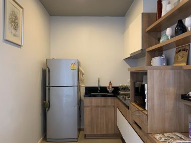 ปล่อยเช่า Blocs 77 ในราคาเช่าเพียง 19,000บาท/เดือน 1 ห้องนอน 1 ห้องน้ำ 40ตรม. ใกล้ BTS อ่อนนุช เฟอร์นิเจอร์ครบพร้อมเข้าอยู่