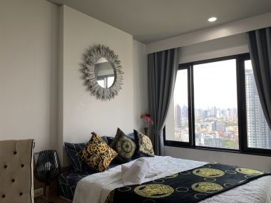 ปล่อยเช่า Blocs 77 ในราคาเช่าเพียง 19,000บาท/เดือน 1 ห้องนอน 1 ห้องน้ำ 40ตรม. ใกล้ BTS อ่อนนุช เฟอร์นิเจอร์ครบพร้อมเข้าอยู่