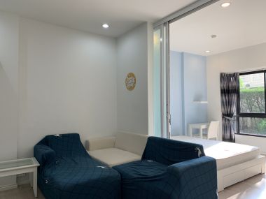 For sale at S 1 Rama 9  2,390,000THB Transfer free 50/50  1 Bedroom 1 Bathroom Fully furnished